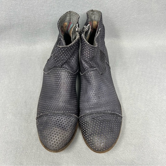 Free People Washed-Denim-Look Perforated Leather Cap Toe Ankle Boot Womens EU 37 - Picture 5 of 12